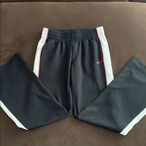 Girls Nike sweatpants